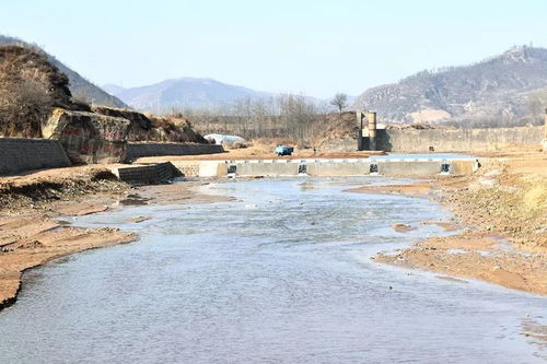 曹振宇主持召開全區(qū)水污染防治和人居環(huán)境改善推進(jìn)會(huì)議，強(qiáng)調(diào)系統(tǒng)治理與長效管護(hù)并舉